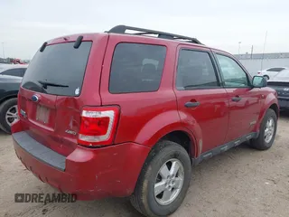 2008 Ford Escape XLT with VIN 1FMCU93118KB59096, listed as a IAAI auction lot 41752159 with 199,185 mi miles. Bid and sale history available at carsss.com. Image 4.