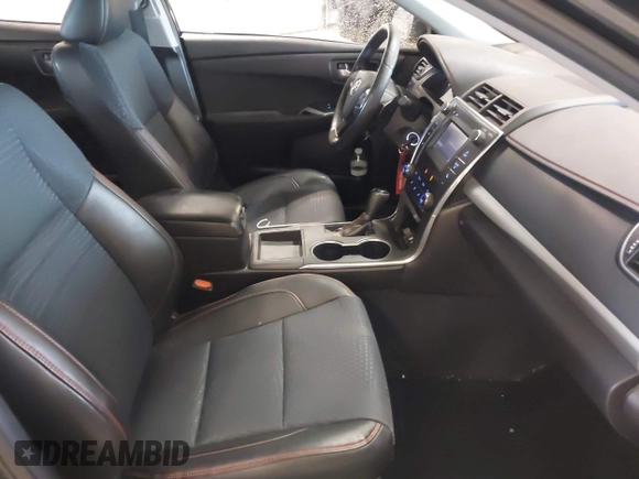 2015 Toyota Camry XLE with VIN 4T1BF1FK1FU094425, listed as a IAAI auction lot 41961648 with 191,458 mi miles. Bid and sale history available at carsss.com. Image 5.