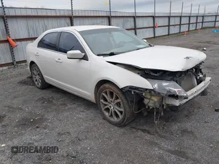 2011 Ford Fusion SE with VIN 3FAHP0HA2BR308274, listed as a IAAI auction lot 41519196 with 96,432 mi miles. Bid and sale history available at carsss.com. Image 1.