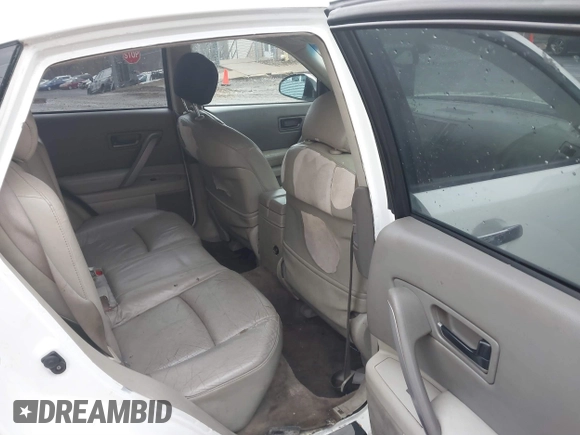 2004 Infiniti FX with VIN JNRBS08W44X402872, listed as a IAAI auction lot 41673657 with 141,060 mi miles and . Bid and sale history available at carsss.com. Image 8.