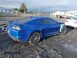 2019 Chevrolet Camaro 1SS z VIN 1G1FF1R74K0135606, wystawiony jako IAAI lot #41175313 z przebiegiem 64 034 mil mil oraz . Historia ofert i sprzedaży dostępna na DreamBid. Obrazek 4.