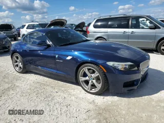 2013 BMW Z4 sDrive35i with VIN WBALM7C58DE385458, listed as a Copart auction lot 77959004 with 43,616 mi miles and Salvage Title. Bid and sale history available at carsss.com. Image 4.
