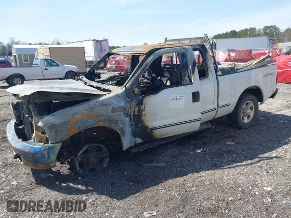 1999 Ford Super Duty F-250 XL with VIN 1FTNX21S1XEB03048, listed as a IAAI auction lot 41741521 with 1 mi miles. Bid and sale history available at carsss.com. Image 2.
