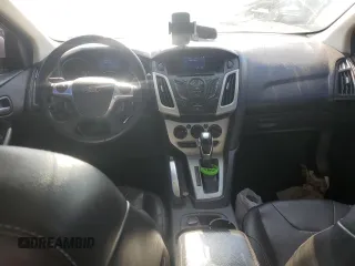 2013 Ford Focus SE with VIN 1FADP3K29DL193840, listed as a Copart auction lot 43199415 with 158,153 mi miles and Salvage Title. Bid and sale history available at carsss.com. Image 8.