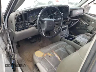 1999 GMC New Sierra 1500 SLE with VIN 2GTEC19T7X1523238, listed as a Copart auction lot 52725825 with 259,925 mi miles and Salvage Title. Bid and sale history available at carsss.com. Image 8.