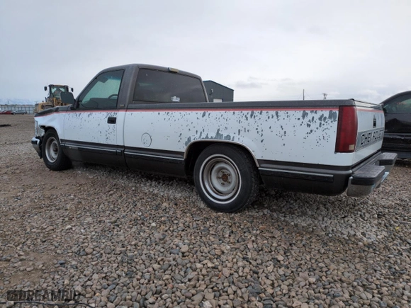 1992 Chevrolet 1/2 Ton Pickups with VIN 1GCDC14K5NE108814, listed as a Copart auction lot 42802195 with 132,419 mi miles and Salvage Title. Bid and sale history available at carsss.com. Image 2.