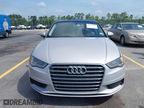 2015 Audi A3 Premium Plus z VIN WAUCCGFF6F1061507, wystawiony jako IAAI lot #42502310 z przebiegiem 131 670 mil mil oraz . Historia ofert i sprzedaży dostępna na DreamBid. Obrazek 12.