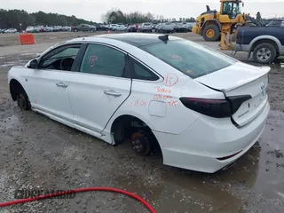 2015 Hyundai Sonata Limited with VIN 5NPE34AF0FH014757, listed as a IAAI auction lot 41394710 with 102,481 mi miles and . Bid and sale history available at carsss.com. Image 3.
