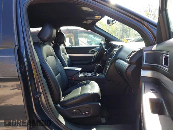 2017 Ford Explorer XLT with VIN 1FM5K7D84HGC76141, listed as a IAAI auction lot 41991832 with 143,504 mi miles and . Bid and sale history available at carsss.com. Image 5.