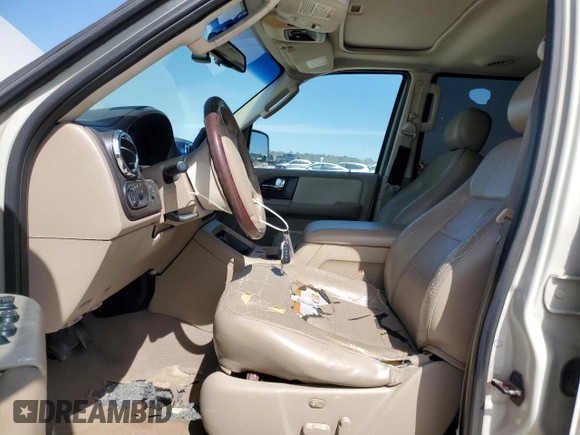 2006 Ford Expedition Limited with VIN 1FMFU19566LA65358, listed as a Copart auction lot 47580595 with 212,043 mi miles and Salvage Title. Bid and sale history available at carsss.com. Image 7.