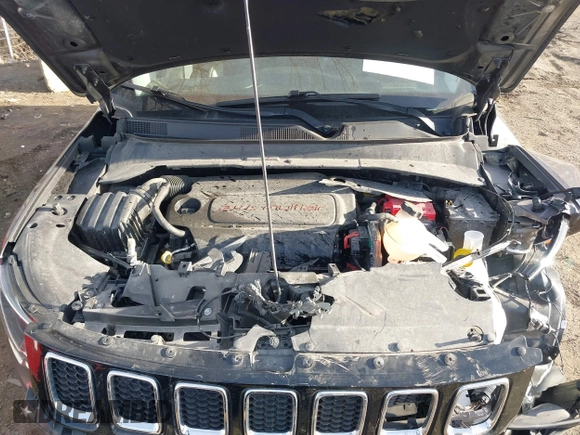 2020 Jeep Compass Altitude with VIN 3C4NJCBB0LT247013, listed as a IAAI auction lot 41821616 with 50,635 mi miles and . Bid and sale history available at carsss.com. Image 10.