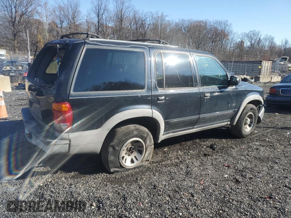 2000 Ford Explorer XLS z VIN 1FMZU62X3YZB92977, wystawiony jako Copart lot #80858044 z przebiegiem 239 166 mil mil oraz Szkoda całkowita • Salvage title. Historia ofert i sprzedaży dostępna na DreamBid. Obrazek 3.