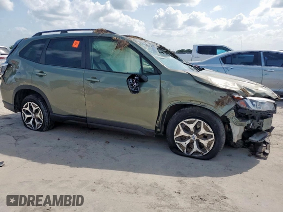 2019 Subaru Forester Premium with VIN JF2SKAEC3KH431370, listed as a Copart auction lot 61427485 with 87,642 mi miles and Salvage title. Bid and sale history available at DreamBid. Image 4.