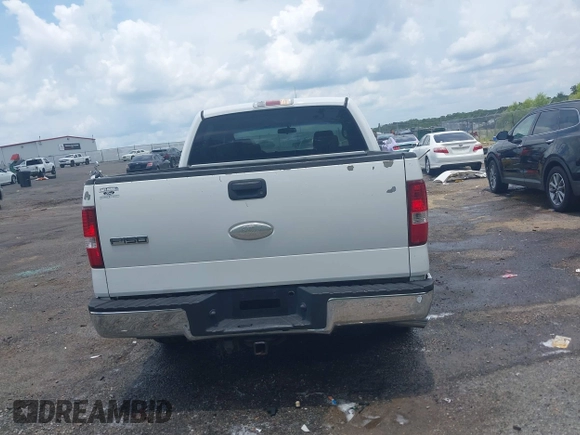 2007 Ford F-150 XLT z VIN 1FTRW12W67FB50327, wystawiony jako IAAI lot #42400863 z przebiegiem 231 181 mil mil oraz . Historia ofert i sprzedaży dostępna na DreamBid. Obrazek 16.