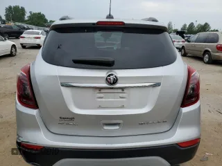 2017 Buick Encore Preferred z VIN KL4CJASB9HB049609, wystawiony jako Copart lot #60712895 z przebiegiem 137 014 mil mil oraz Szkoda całkowita • Salvage title. Historia ofert i sprzedaży dostępna na DreamBid. Obrazek 6.