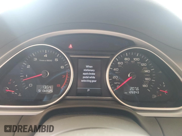 2013 Audi Q7 Premium Plus z VIN WA1LGBFE1DD001013, wystawiony jako Copart lot #56891555 z przebiegiem 126 943 mil mil oraz Szkoda całkowita • Salvage title. Historia ofert i sprzedaży dostępna na DreamBid. Obrazek 9.