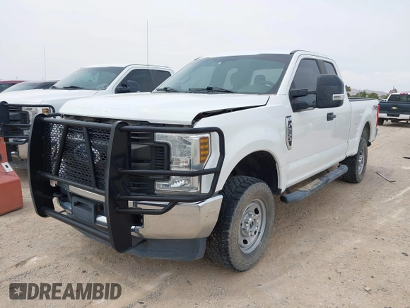 2019 Ford F-250 XL z VIN 1FT7X2B6XKEC89613, wystawiony jako IAAI lot #42256834 z przebiegiem 80 066 mil mil oraz . Historia ofert i sprzedaży dostępna na DreamBid. Obrazek 2.