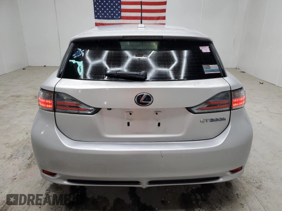 2011 Lexus CT 200h with VIN JTHKD5BH1B2046293, listed as a Copart auction lot 52329215 with 183,489 mi miles and Clean Title. Bid and sale history available at DreamBid. Image 6.