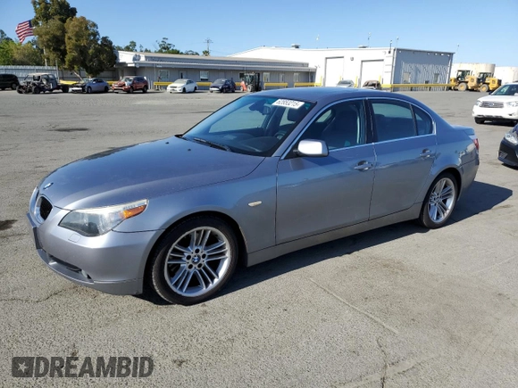 2004 BMW 5 Series 530i z VIN WBANA735X4B059230, wystawiony jako Copart lot #62853215 z przebiegiem 90 852 mil mil oraz Szkoda całkowita • Salvage title. Historia ofert i sprzedaży dostępna na DreamBid. Obrazek 1.