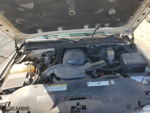 2001 Chevrolet Tahoe LS with VIN 1GNEK13T61R136424, listed as a Copart auction lot 49665925 with 43,063 mi miles and Clean Title. Bid and sale history available at carsss.com. Image 12.