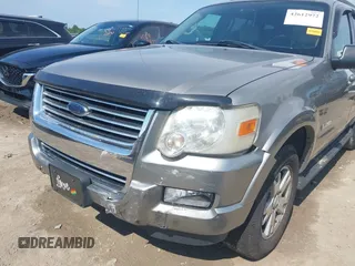 2008 Ford Explorer XLT z VIN 1FMEU73E98UA92588, wystawiony jako IAAI lot #42612972 z przebiegiem 194 059 mil mil oraz . Historia ofert i sprzedaży dostępna na DreamBid. Obrazek 6.