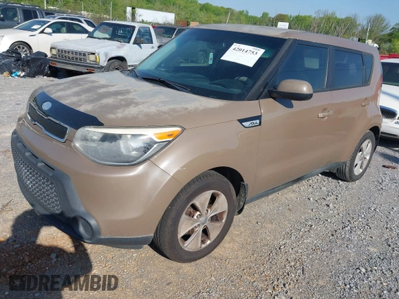 2015 Kia Soul with VIN KNDJN2A22F7137541, listed as a IAAI auction lot 42014753 with 226,370 mi miles. Bid and sale history available at carsss.com. Image 2.