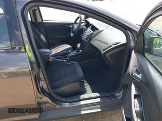 2016 Ford Focus SE с VIN 1FADP3F26GL317853, выставлен на аукционе IAAI как лот 42518094 с пробегом 110 332 миль миль и . История ставок и продаж доступна на DreamBid. Изображение 5.
