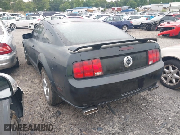 2007 Ford Mustang GT Deluxe with VIN 1ZVHT82H775355835, listed as a IAAI auction lot 42157832 with Not provided miles and . Bid and sale history available at DreamBid. Image 3.