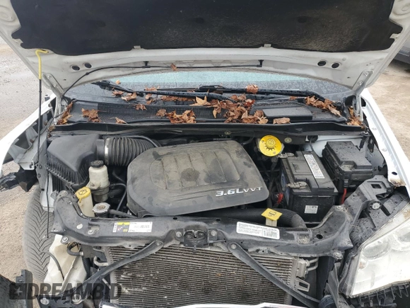 2014 Chrysler Town & Country Limited with VIN 2C4RC1GG8ER317917, listed as a Copart auction lot 80584314 with 183,830 mi miles and Salvage Title. Bid and sale history available at DreamBid. Image 12.