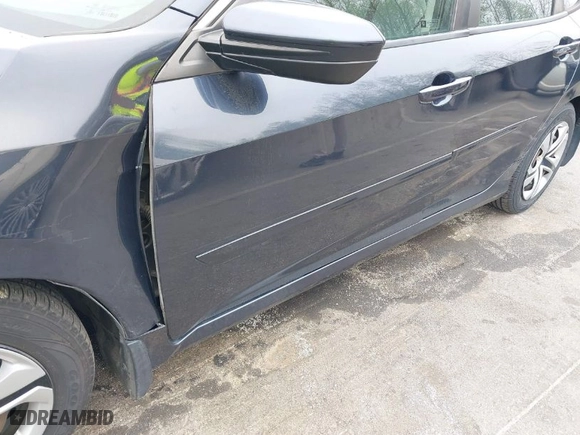 2018 Honda Civic Sedan LX with VIN 19XFC2F59JE000247, listed as a IAAI auction lot 41938276 with 170,268 mi miles. Bid and sale history available at carsss.com. Image 17.