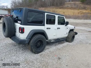 2019 Jeep Wrangler Unlimited Sport S with VIN 1C4HJXDG3KW604576, listed as a IAAI auction lot 41726805 with 89,118 mi miles. Bid and sale history available at carsss.com. Image 4.