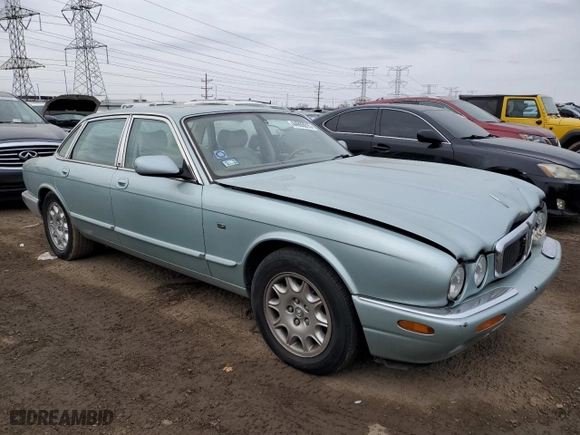 2000 Jaguar XJ with VIN SAJDA14C2YLF16982, listed as a Copart auction lot 44993015 with 113,629 mi miles and Clean Title. Bid and sale history available at carsss.com. Image 4.