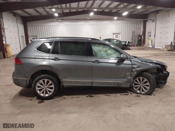 2018 Volkswagen Tiguan SEL with VIN 3VV3B7AX9JM125297, listed as a IAAI auction lot 41983886 with 82,429 mi miles. Bid and sale history available at carsss.com. Image 13.