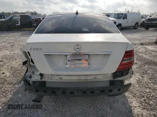 2012 Mercedes-Benz C 250 Sport z VIN WDDGF4HB0CA609006, wystawiony jako Copart lot #53737835 z przebiegiem 169 890 mil mil oraz Szkoda całkowita • Salvage title. Historia ofert i sprzedaży dostępna na DreamBid. Obrazek 6.
