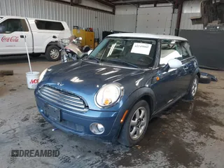 2009 MINI Hardtop with VIN WMWMF33599TU73901, listed as a IAAI auction lot 42149005 with 73,716 mi miles and . Bid and sale history available at DreamBid. Image 2.