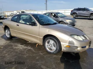 2005 Pontiac Sunfire z VIN 3G2JB12F85S190317, wystawiony jako Copart lot #71834034 z przebiegiem 124 282 mil mil oraz Szkody całkowita. Historia ofert i sprzedaży dostępna na DreamBid. Obrazek 4.