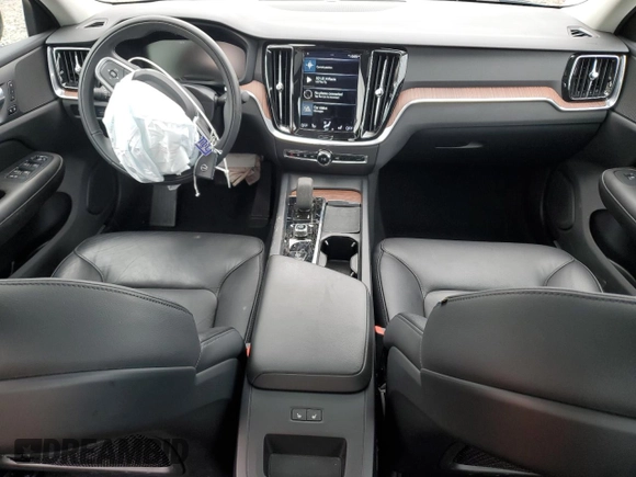 2022 Volvo S60 Momentum with VIN 7JRL12TZ7NG192016, listed as a Copart auction lot 45467324 with 10,928 mi miles. Bid and sale history available at carsss.com. Image 8.