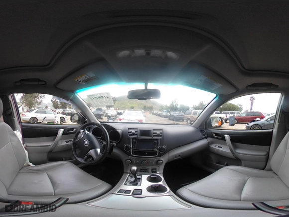 2013 Toyota Highlander with VIN 5TDZK3EHXDS103043, listed as a IAAI auction lot 41889515 with 83,976 mi miles. Bid and sale history available at carsss.com. Image 21.