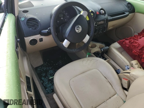 2004 Volkswagen Beetle GLS с VIN 3VWCM31Y54M326917, выставлен на аукционе Copart как лот 74971544 с пробегом Не указан миль и На запчасти • Non repairable. История ставок и продаж доступна на DreamBid. Изображение 8.