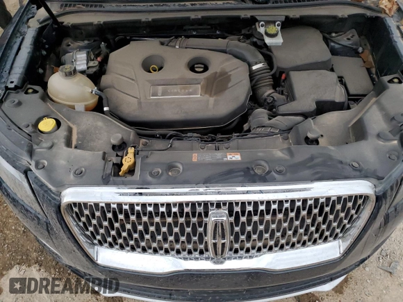 2019 Lincoln MKC Standard z VIN 5LMCJ1C97KUL09981, wystawiony jako Copart lot #47930865 z przebiegiem 58 316 mil mil oraz Szkoda całkowita • Salvage title. Historia ofert i sprzedaży dostępna na DreamBid. Obrazek 12.