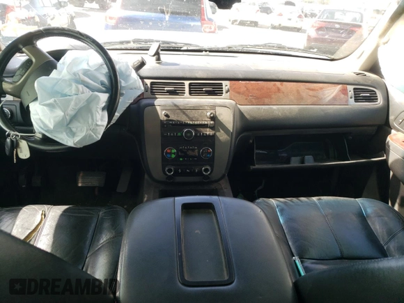 2014 GMC Yukon XL SLT with VIN 1GKS2KE77ER147492, listed as a Copart auction lot 54999543 with 378,320 mi miles and Salvage Title. Bid and sale history available at carsss.com. Image 8.