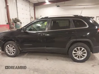 2019 Jeep Cherokee Latitude with VIN 1C4PJMCX6KD218841, listed as a IAAI auction lot 41826614 with 110,109 mi miles and . Bid and sale history available at DreamBid. Image 14.