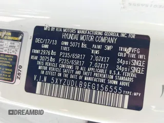 2014 Hyundai Santa Fe with VIN 5XYZUDLB9EG156555, listed as a IAAI auction lot 42721070 with 349,412 mi miles and . Bid and sale history available at DreamBid. Image 9.