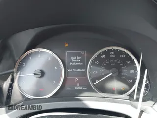 2021 Lexus IS 300 z VIN JTHCA1D22M5117601, wystawiony jako IAAI lot #41904908 z przebiegiem 39 209 mil mil oraz . Historia ofert i sprzedaży dostępna na DreamBid. Obrazek 7.