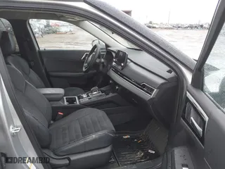 2024 Mitsubishi Outlander SE with VIN JA4J4VA89RZ063045, listed as a IAAI auction lot 41857314 with 17,708 mi miles. Bid and sale history available at carsss.com. Image 5.