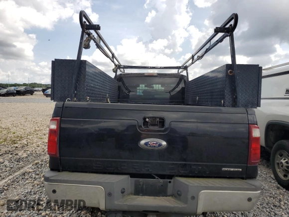 2016 Ford F-250 XLT z VIN 1FT7X2A68GED30460, wystawiony jako Copart lot #55770325 z przebiegiem 296 320 mil mil oraz Czysty tytuł • Clean title. Historia ofert i sprzedaży dostępna na DreamBid. Obrazek 6.