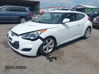 2012 Hyundai Veloster w/Gray Int с VIN KMHTC6AD6CU026944, выставлен на аукционе IAAI как лот 42216988 с пробегом 61 147 миль миль и . История ставок и продаж доступна на DreamBid. Изображение 17.