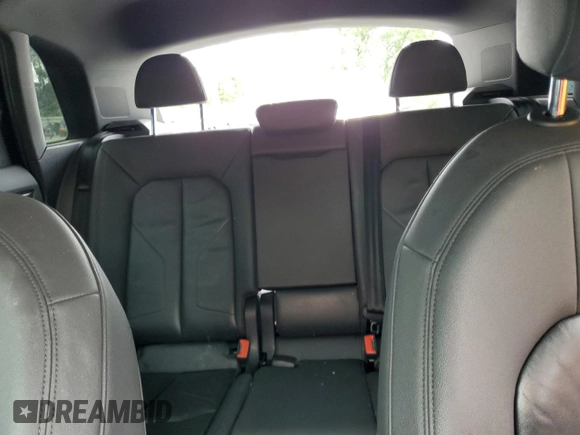 2020 Audi Q3 Premium with VIN WA1AECF36L1029066, listed as a Copart auction lot 59324785 with 174,398 mi miles and Salvage title. Bid and sale history available at DreamBid. Image 10.