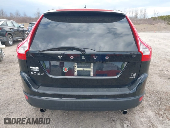 2013 Volvo XC60 T6 z VIN YV4902DZ1D2368819, wystawiony jako IAAI lot #41833733 z przebiegiem 148 606 mil mil oraz . Historia ofert i sprzedaży dostępna na DreamBid. Obrazek 17.