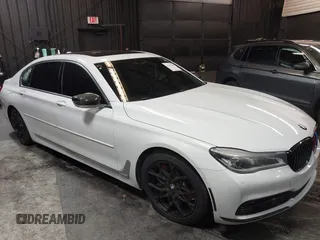 2016 BMW 7 Series 750i xDrive with VIN WBA7F2C53GG418700, listed as a IAAI auction lot 41342398 with 84,721 mi miles. Bid and sale history available at carsss.com. Image 1.